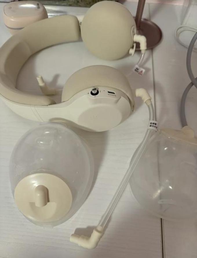 小白熊奶瓶