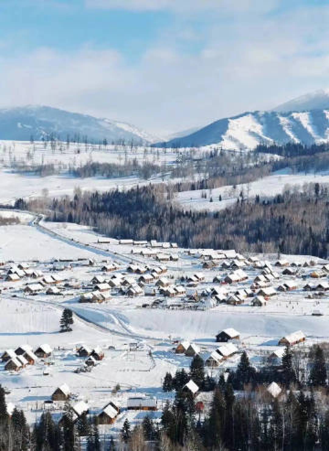阿勒泰禾木推开时空之门：冬日雪景星空极光奇旅