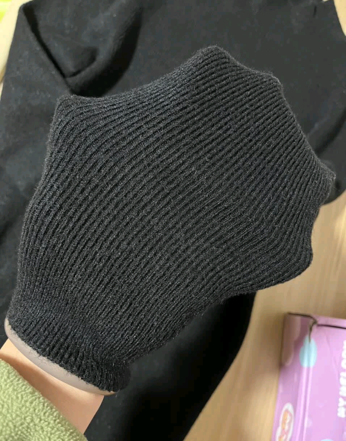 猫人女士针织衫