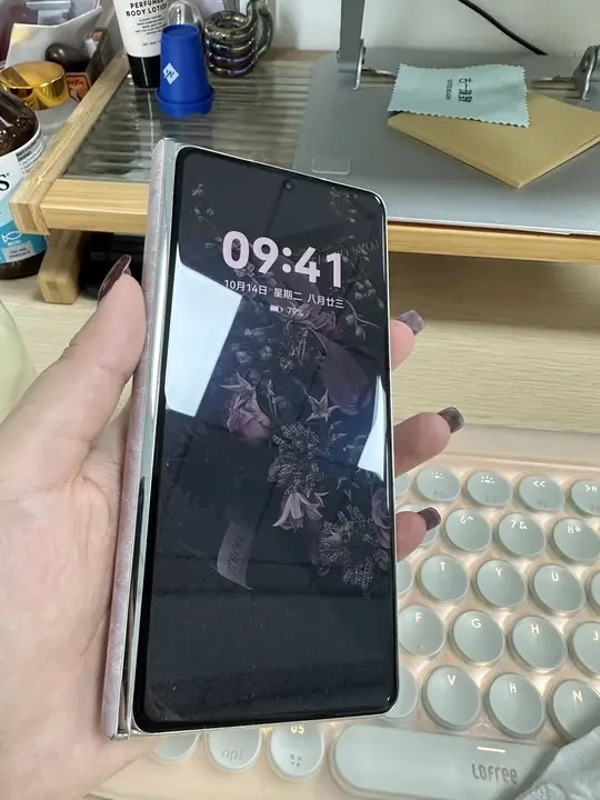 华为matex6钢化膜真香了😁