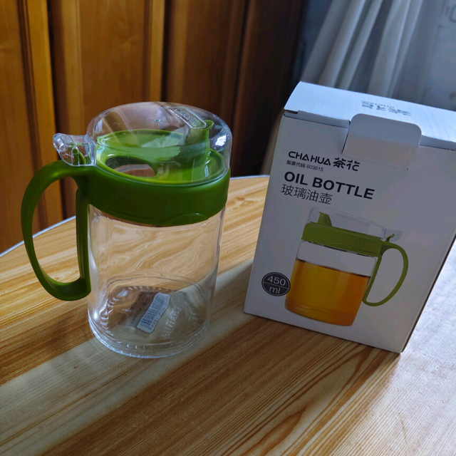 厨房好物！茶花玻璃油壶，倒油干净不挂壁