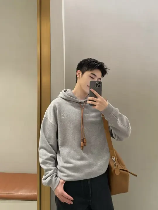 Loewe男装｜卫衣才是秋冬主场～4️⃣件重磅推荐