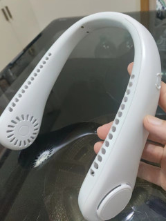 挂脖风扇：轻便夏日降温利器