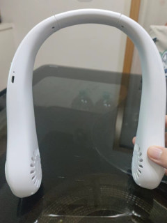 挂脖风扇：轻便夏日降温利器