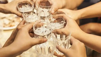 值得闭眼入的6款“口粮白酒”！款款都是纯粮酿造，口感好还便宜