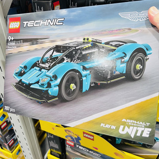 乐高机械组阿斯顿・马丁 Valkyrie,赛道猛兽的迷你机械狂欢!
