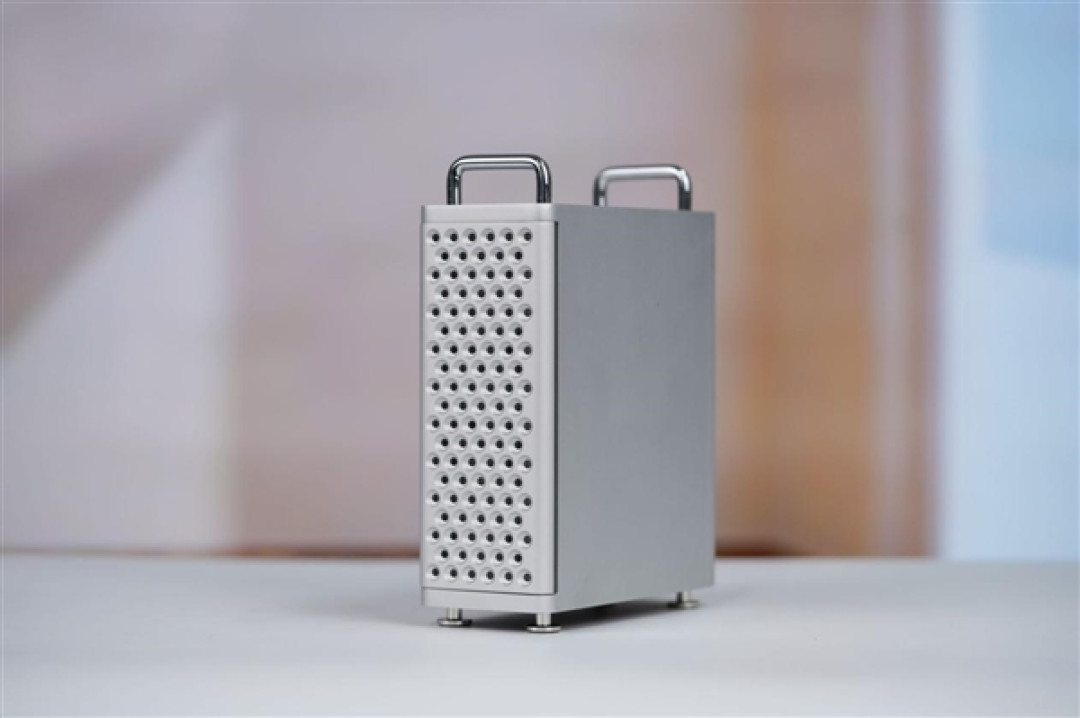 致敬苹果Mac Pro刨丝器!奥睿科Omini Pro迷你机图赏