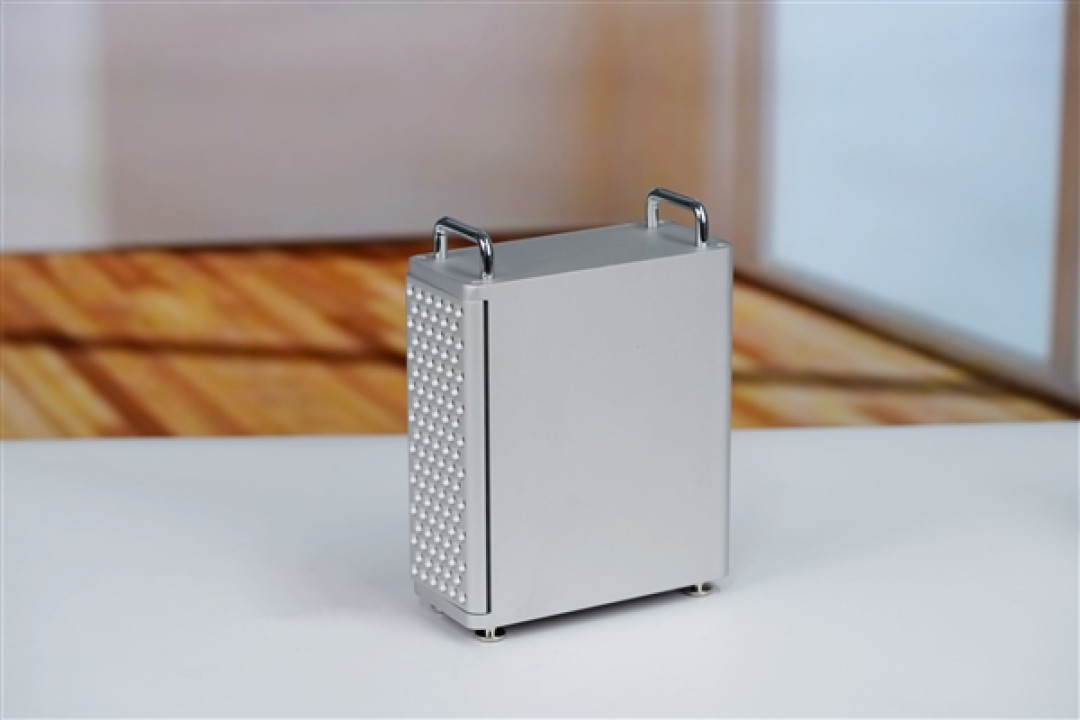 致敬苹果Mac Pro刨丝器!奥睿科Omini Pro迷你机图赏