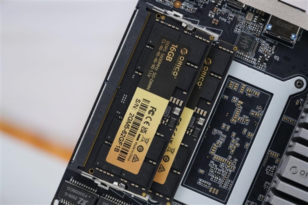 致敬苹果Mac Pro刨丝器!奥睿科Omini Pro迷你机图赏