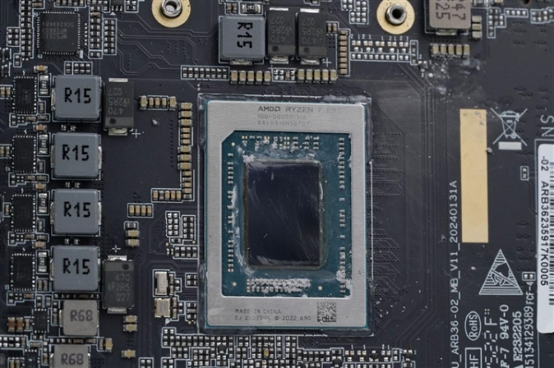 致敬苹果Mac Pro刨丝器!奥睿科Omini Pro迷你机图赏
