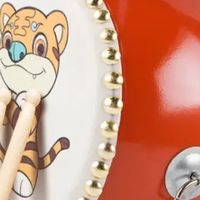 给幼儿园宝贝的生肖虎铜鼓，承包了他所有快乐！