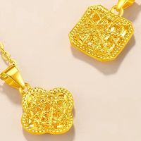 周大生黄金吊坠