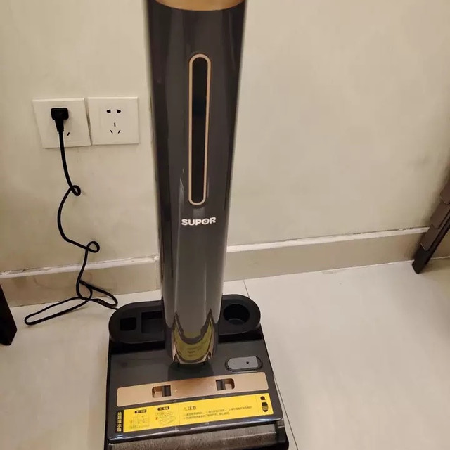 高温杀菌吸拖一体洗地机，清洁更安心！