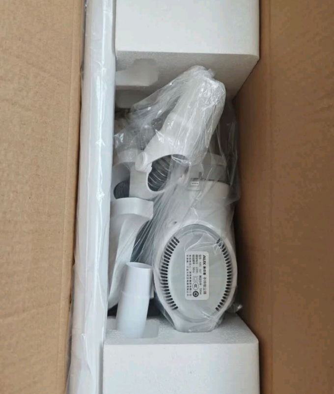 奥克斯手持式吸尘器