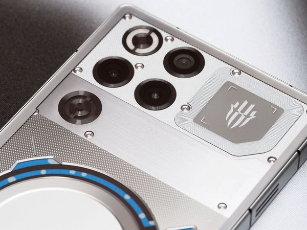 除了好看打游戏爽之外，还有？红魔11Pro+个人体验分享【凛一会】