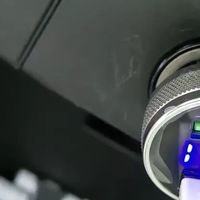 纽曼100W车载充电器实用测评