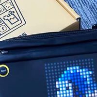 Divoom点音像素胸包：科技潮与实用兼备