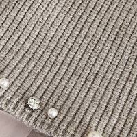 她池钉珠钉钻针织衫，舒适时尚两不误