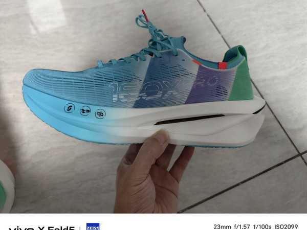 听说这是最新的竞速新宠？特步160X 7.0pro入手啦！