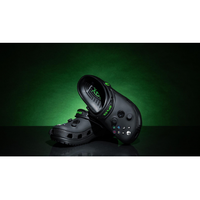 Xbox与卡骆驰联名推出“洞洞鞋”，双摇杆设计遭吐槽