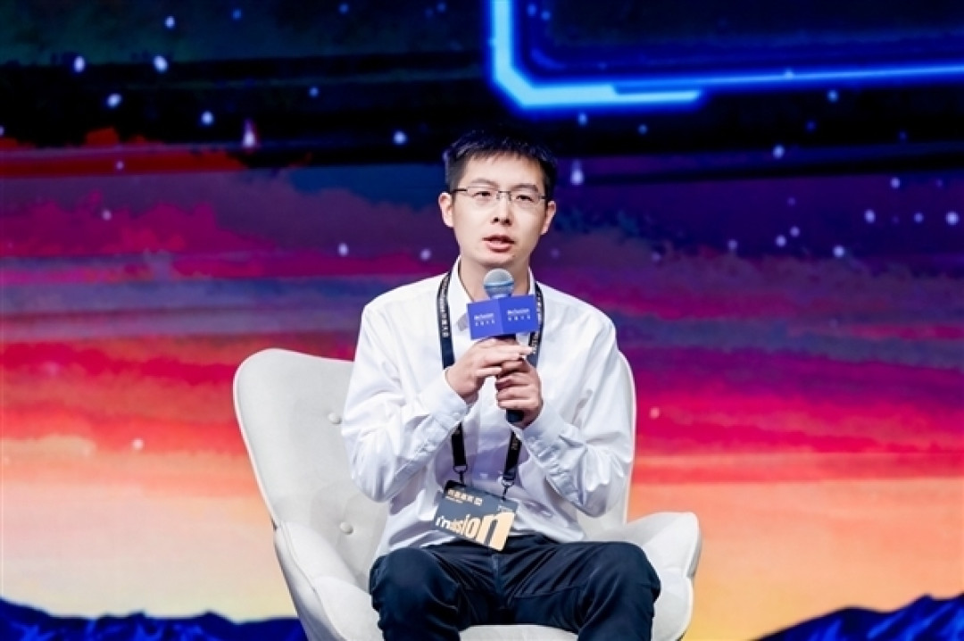 宇树机器人咋不干活 !王兴兴:当下的AI和机器人技术差一点火候