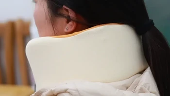 360度全方位热敷：云康宝护颈热敷旅行枕带来的颈椎舒适体验