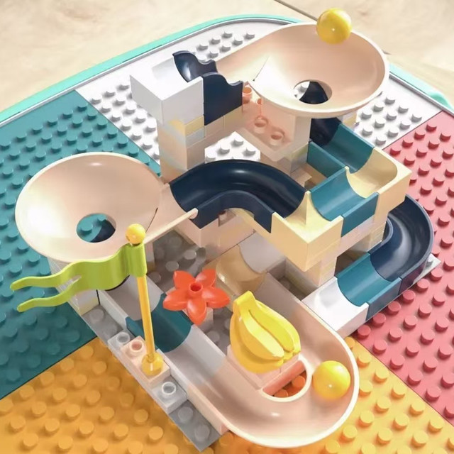 积木猫桌，孩子创造力的乐园？