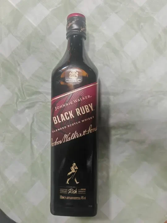 尊尼获加 黑红宝石 六面图