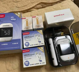 鱼跃921血糖仪：低痛精准家用