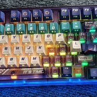 百元键盘也有旗舰体验？达尔优 COOL98 星环灯效 + 五层填充