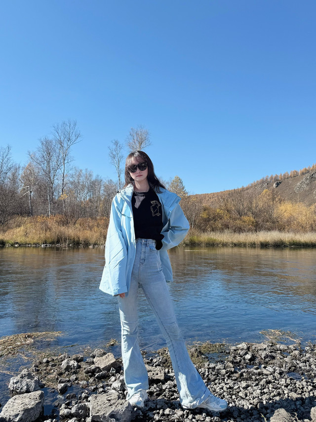 分享一件最近常穿的冲锋衣/拓路者