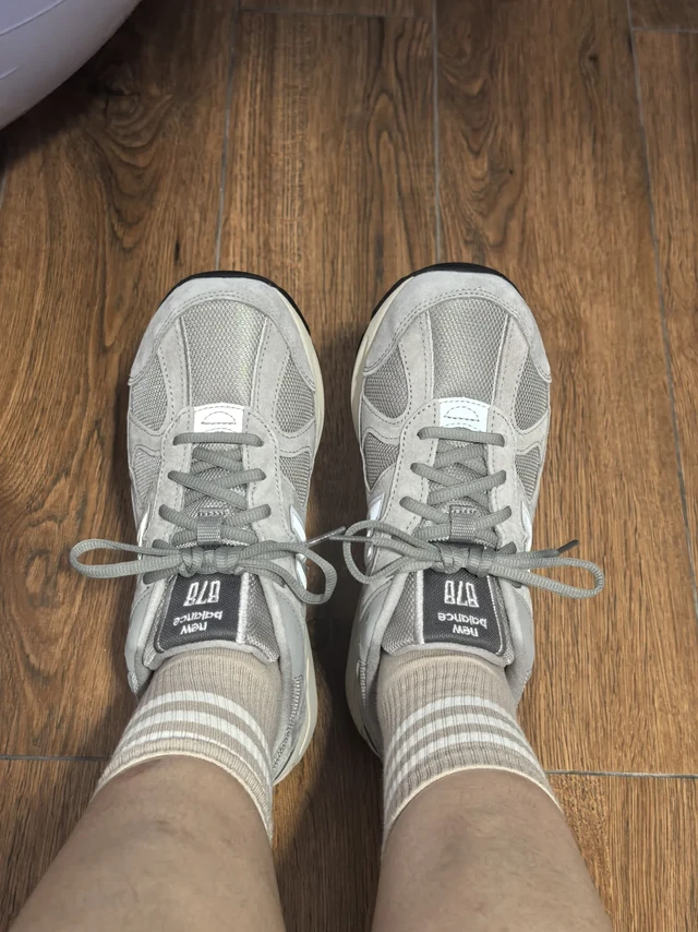 nb 878
