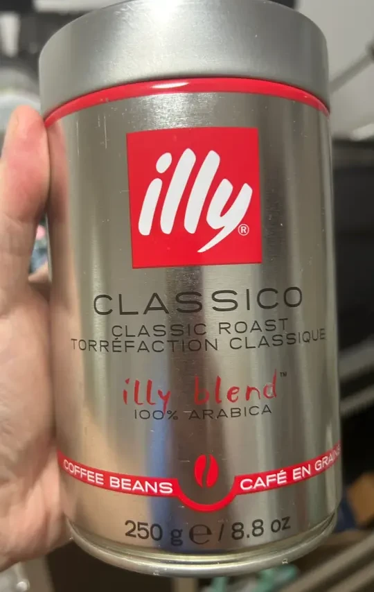 尝一尝烘焙一年多的illy中度烘焙