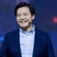 雷军押注“中年人的泡泡玛特”，铜师傅赴港股IPO探路其小众赛道