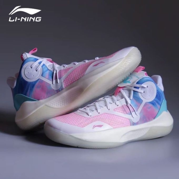 李宁篮球鞋