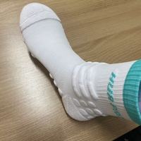 跑步袜最好三个牌子  跑步、越野、健身必备的运动袜