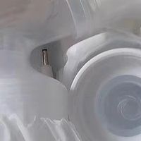 新贝8776吸奶器：简约设计与实用功能