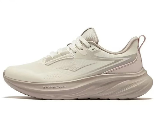 鸿星尔克悦驰2，轻便不累脚？