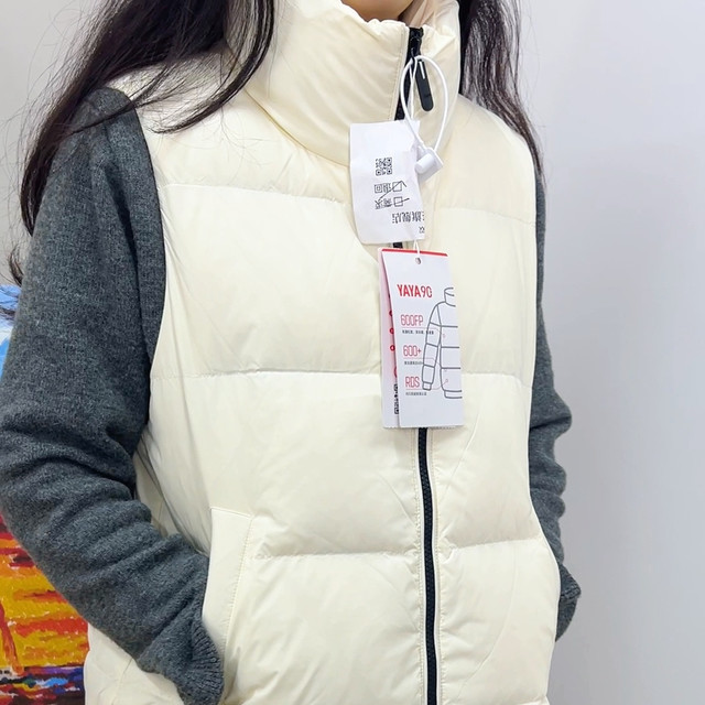 90% 白鸭绒填充，显白显瘦还保暖，性价比绝了～