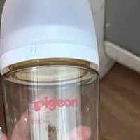 贝亲宽口径PPSU奶瓶：新手宝妈闭眼入！安全耐摔还防胀气