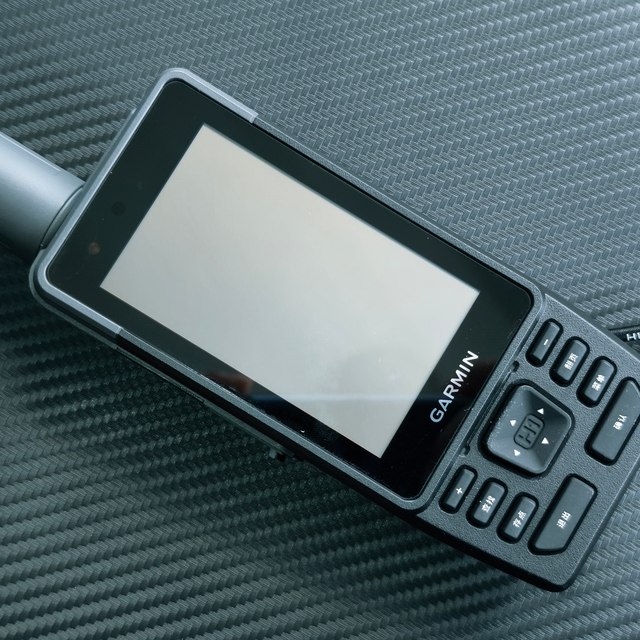 有个朋友，花了5000多买了个GPS，值吗？我是觉着贵！