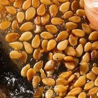 芝麻香里的旧时光——一份关于“千丝芝麻爽”的味觉记忆