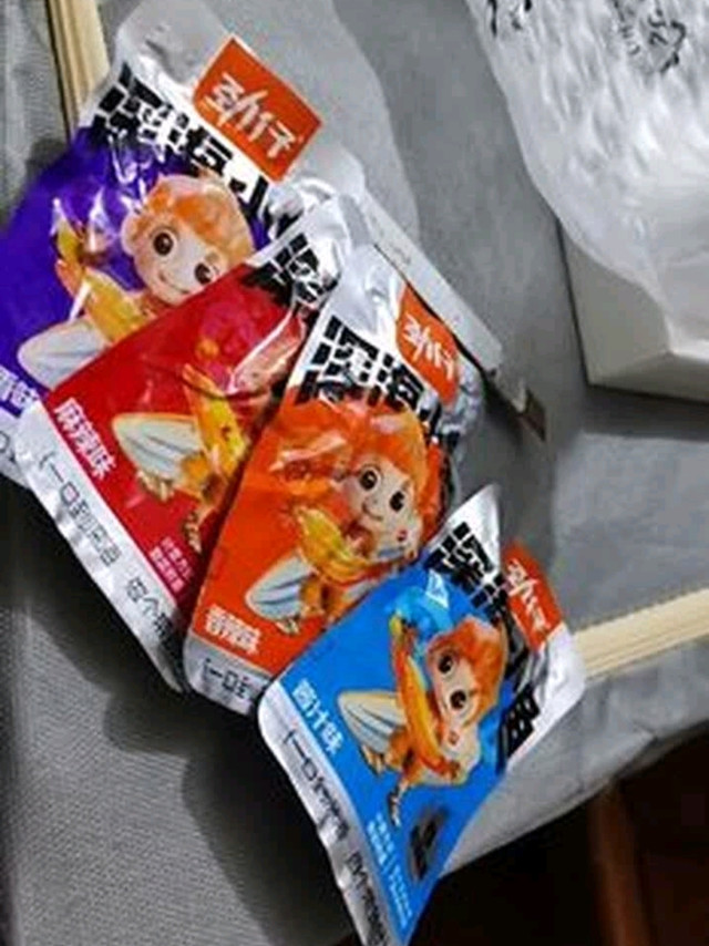 追剧必备！劲仔深海小鱼承包我的解馋时光