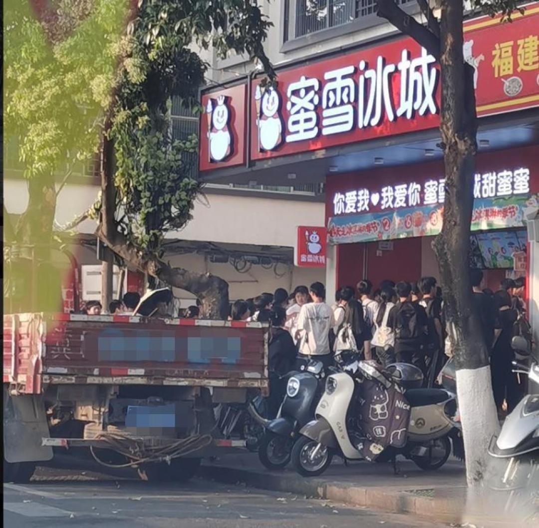 杂牌奶茶倒闭餐馆存活!勇哥揭餐饮创业生死密码