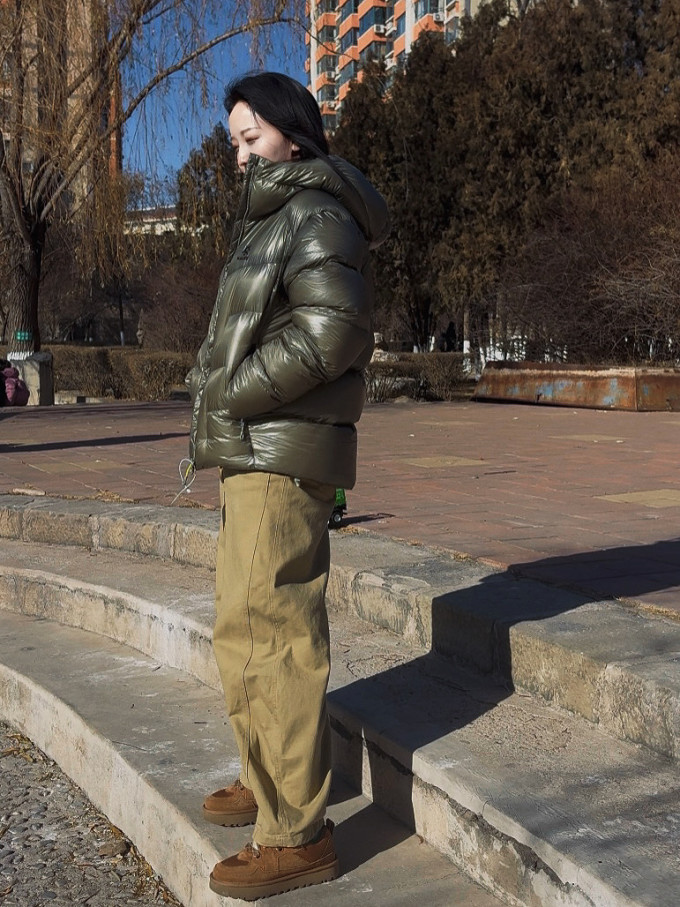 凯乐石女士羽绒服