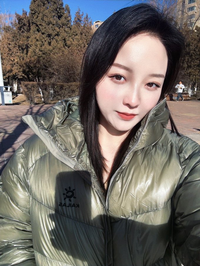 凯乐石女士羽绒服