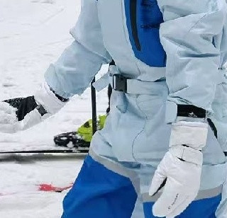 滑雪服闭眼冲！COPOZZ连体款真的赢麻了