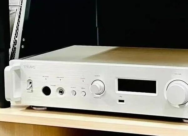 被发烧友热捧的TEAC VRDS-701 CD播放器，到底什么来头？
