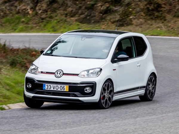 【末路穷途】Volkswagen Up! GTI(AA后期型)(2018-2023)
大众Up! GTI最早在2016年以概念车亮相，2018年上市贩售。Up!有三门/五门两种车身样式。作为Up!车系