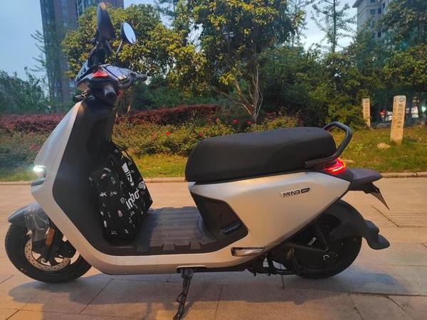 续航100公里电动车怎么选？4款大品牌高性价比车型，闭眼入不踩坑